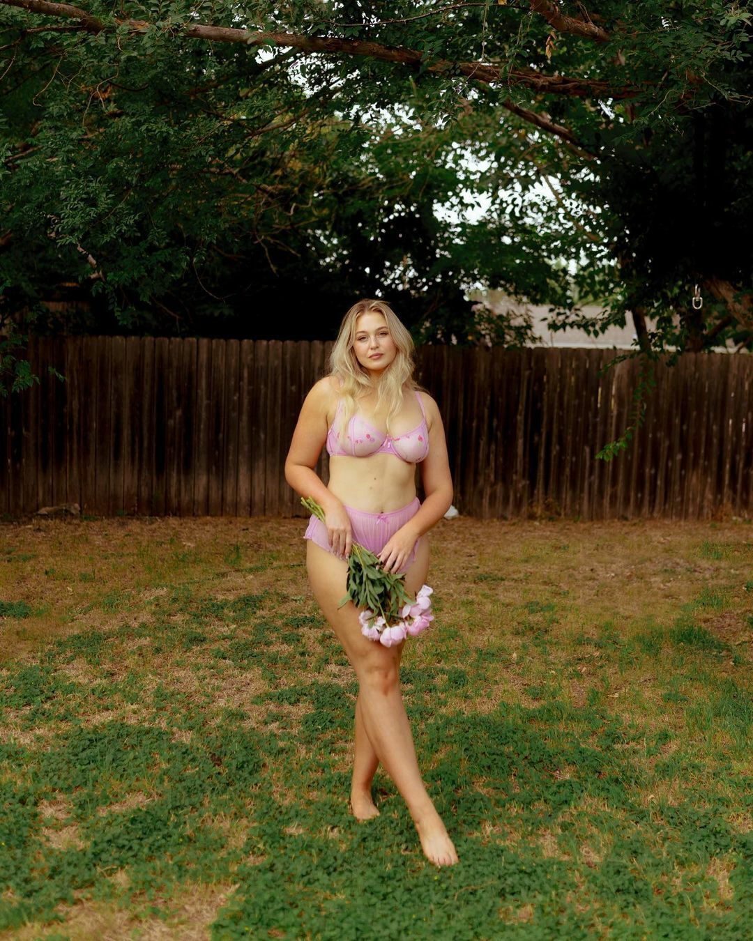 http://www.egoallstars.com/wp-content/uploads/2022/07/Iskra-Lawrence-Lingerie-7.jpeg